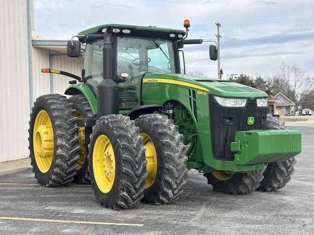 Image of John Deere 8310R equipment image 2