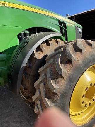 Image of John Deere 8310R equipment image 4