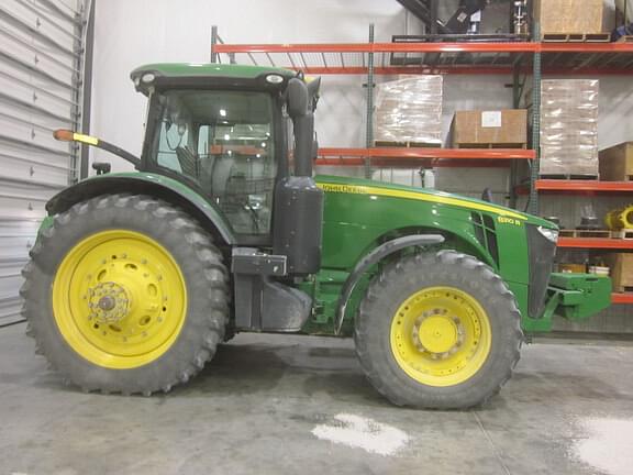 Image of John Deere 8310R equipment image 1