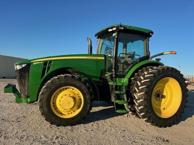 Image of John Deere 8310R equipment image 1