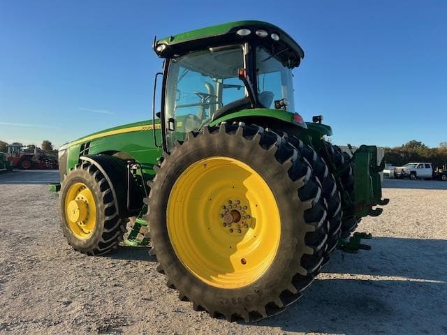 Image of John Deere 8310R equipment image 3