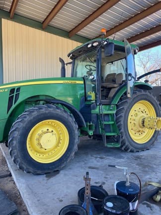 Image of John Deere 8310R equipment image 3