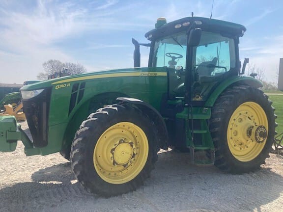 2013 John Deere 8310R Equipment Image0