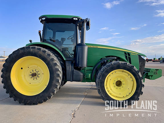 Image of John Deere 8310R equipment image 1