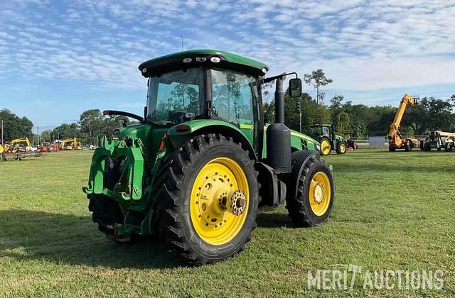 Image of John Deere 8310R equipment image 4
