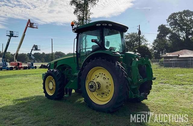 Image of John Deere 8310R equipment image 2
