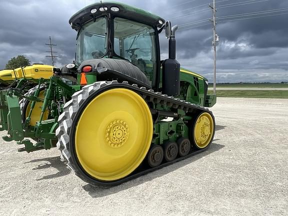 Image of John Deere 8310RT equipment image 4