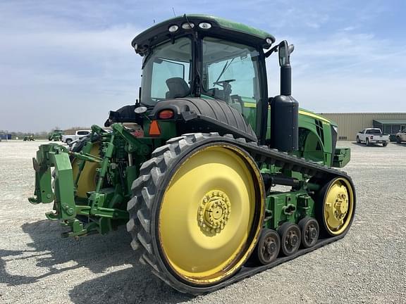 Image of John Deere 8310RT equipment image 4