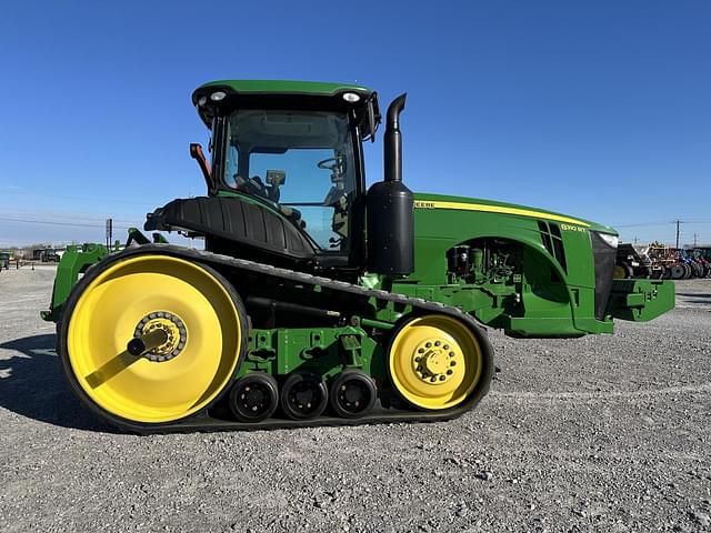 Image of John Deere 8310RT equipment image 3