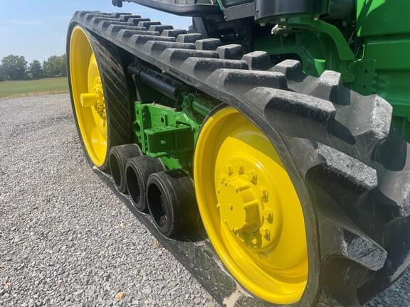 Image of John Deere 8310RT equipment image 3
