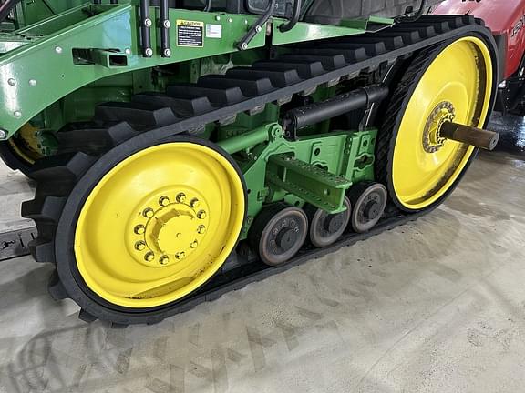 Image of John Deere 8310RT equipment image 3