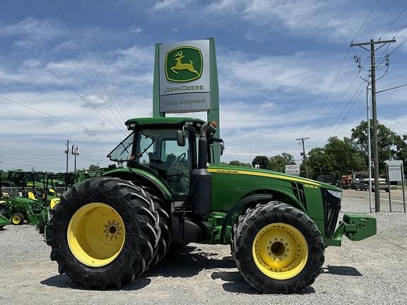 Image of John Deere 8335R equipment image 1