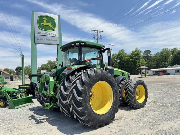 Image of John Deere 8335R equipment image 2