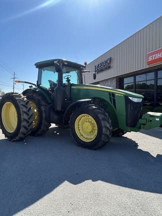 Image of John Deere 8335R equipment image 2
