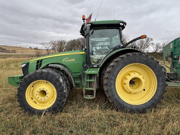 Main image John Deere 8335R