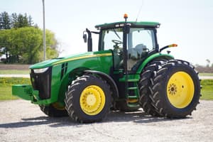 2013 John Deere 8335R Image