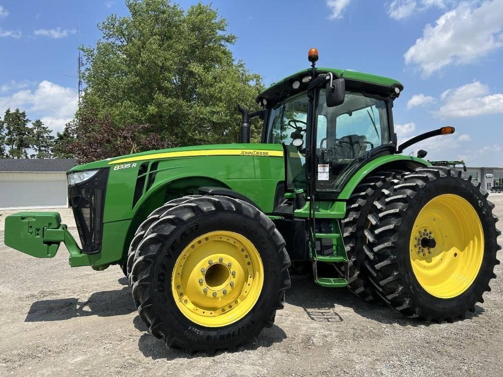 Image of John Deere 8335R Primary image