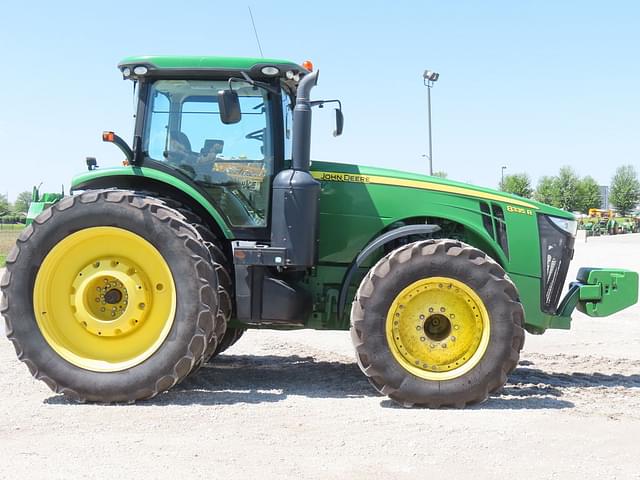 Image of John Deere 8335R equipment image 4