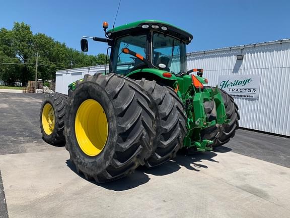 Image of John Deere 8335R equipment image 2