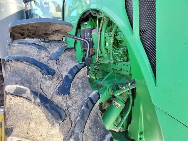 Image of John Deere 8335R equipment image 4