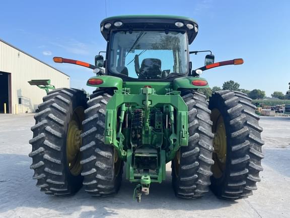 Image of John Deere 8335R equipment image 4