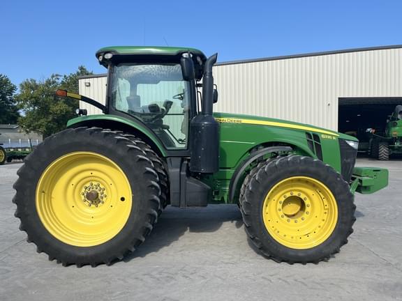 Image of John Deere 8335R equipment image 2