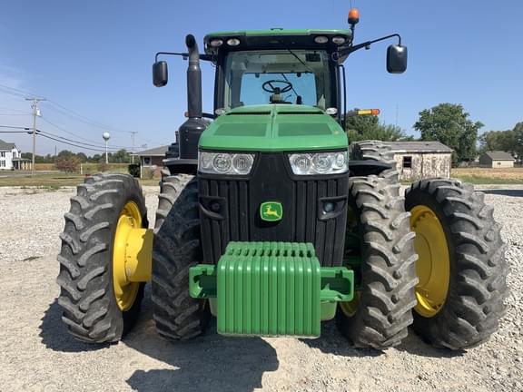 Image of John Deere 8335R equipment image 2