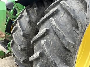 Main image John Deere 8335R 11