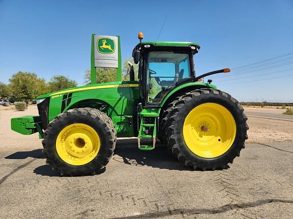 Image of John Deere 8335R equipment image 3