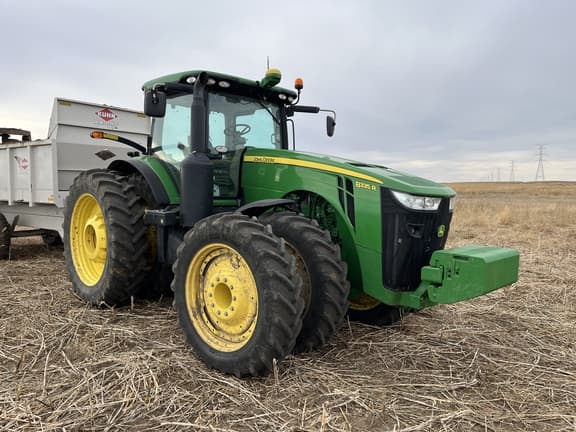 Image of John Deere 8335R Primary image