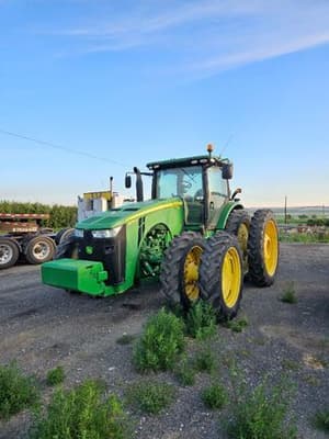 2013 John Deere 8335R Image
