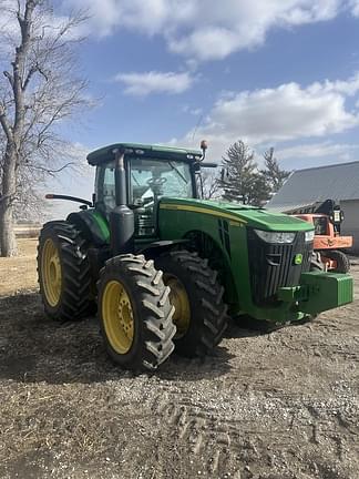 Image of John Deere 8335R equipment image 2