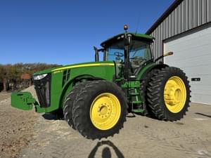 2013 John Deere 8335R Image