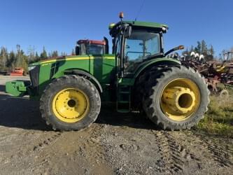 Image of John Deere 8335R equipment image 1