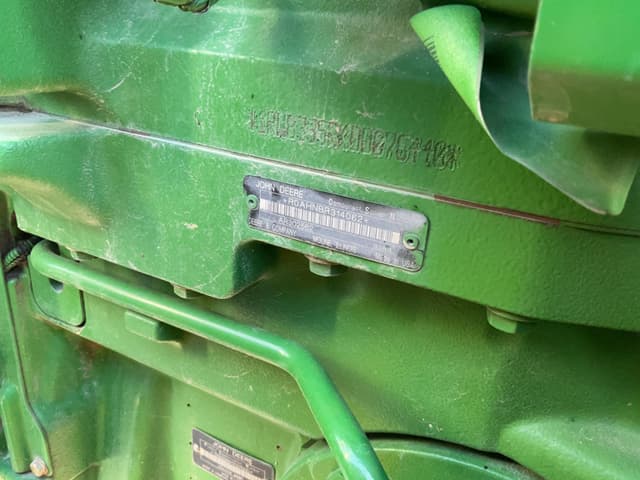 Image of John Deere 8335R equipment image 3