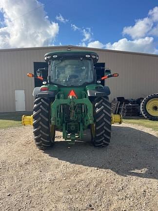 Image of John Deere 8335R equipment image 4