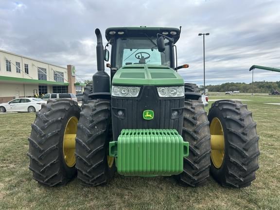 Image of John Deere 8335R equipment image 2