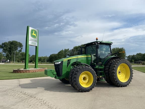 Image of John Deere 8335R Primary image