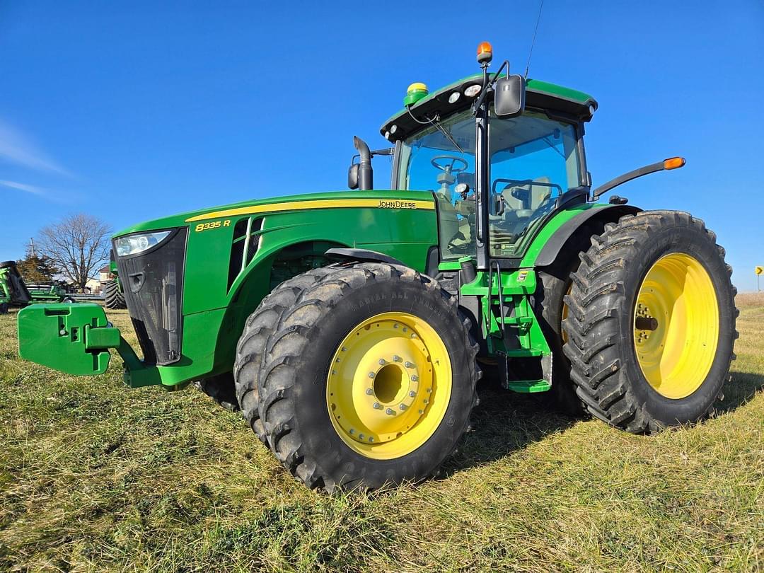 Image of John Deere 8335R Primary image