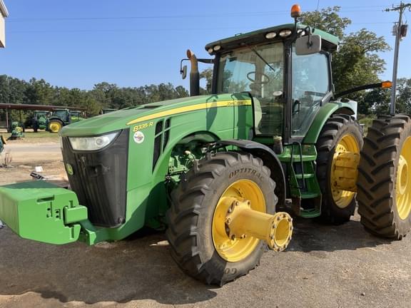 Image of John Deere 8335R equipment image 1