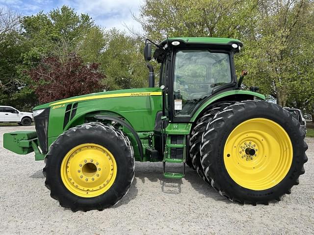 Image of John Deere 8335R equipment image 2