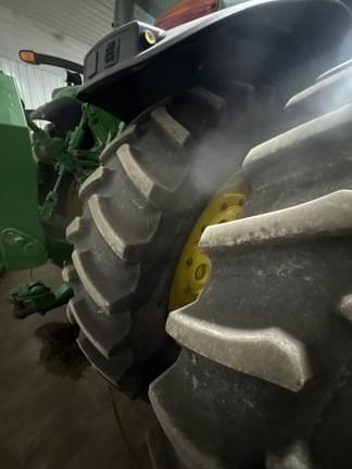 Image of John Deere 8335R equipment image 3