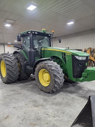 Image of John Deere 8335R Primary image