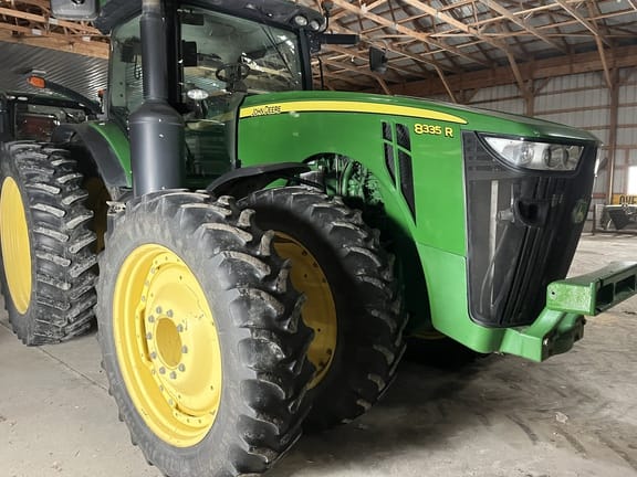 2013 John Deere 8335R Equipment Image0