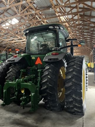 Image of John Deere 8335R equipment image 3