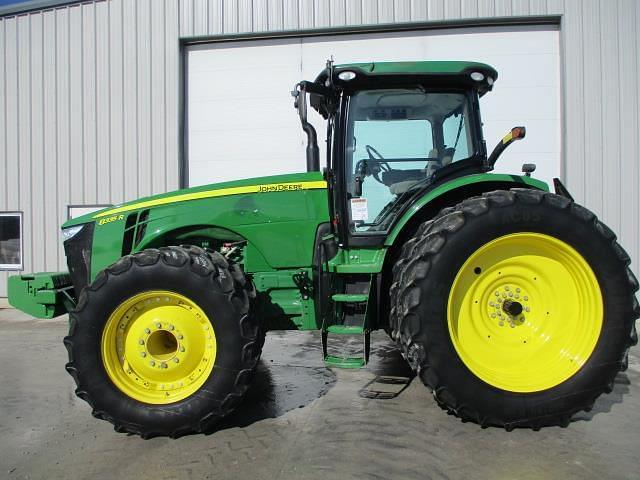 Image of John Deere 8335R equipment image 2