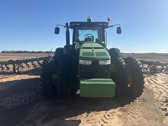 Image of John Deere 8335R equipment image 3