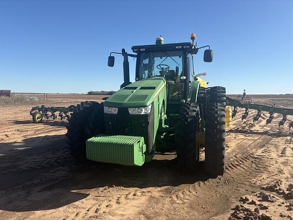 Image of John Deere 8335R equipment image 2