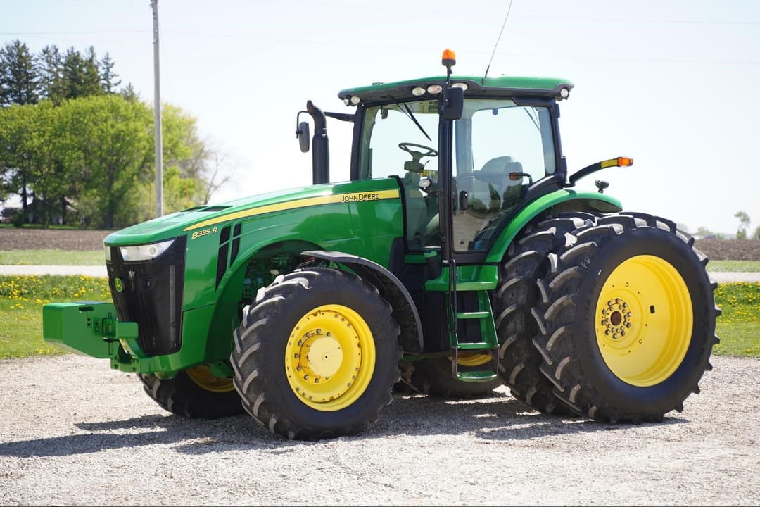 Image of John Deere 8335R Primary image