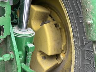 Main image John Deere 8335R 11